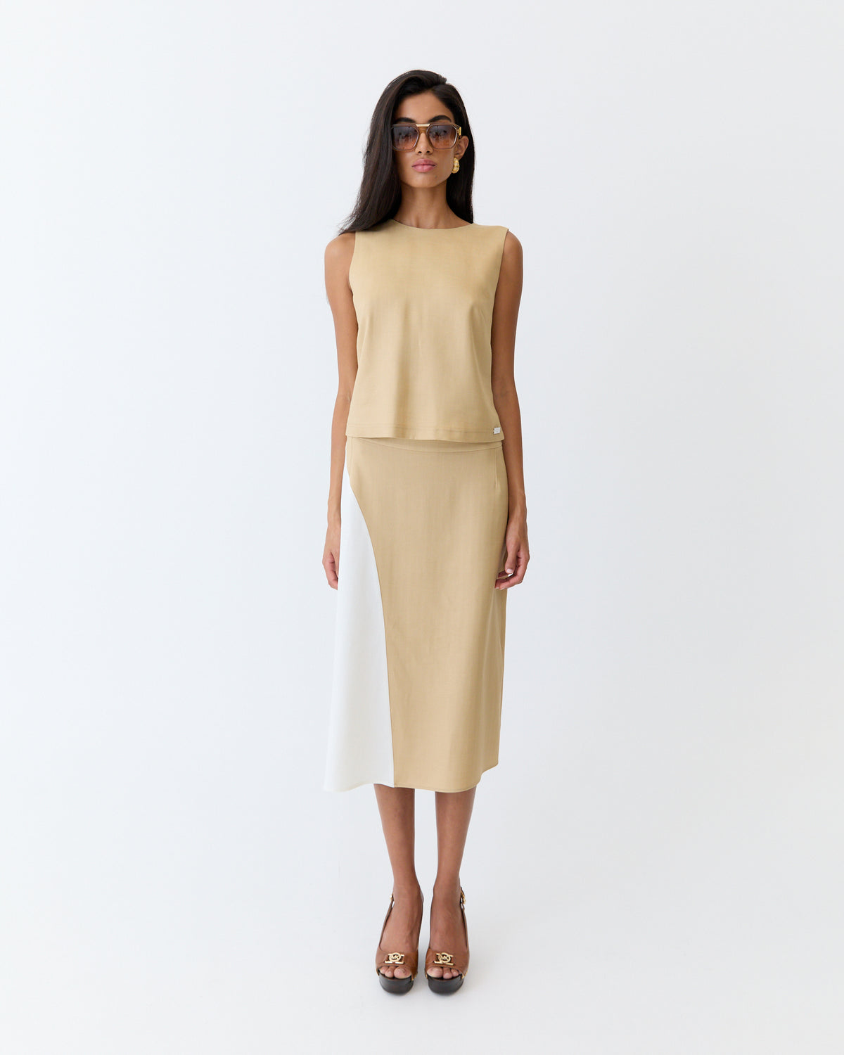Eder Renee sleeveless shell top in caramel herringbone styled with the matching Splice Skirt