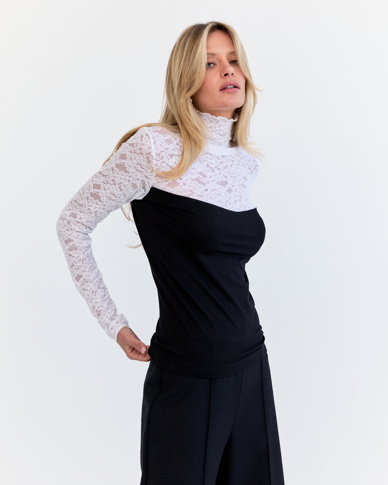 Amelie Lace Jersey Skive - Black &amp; White