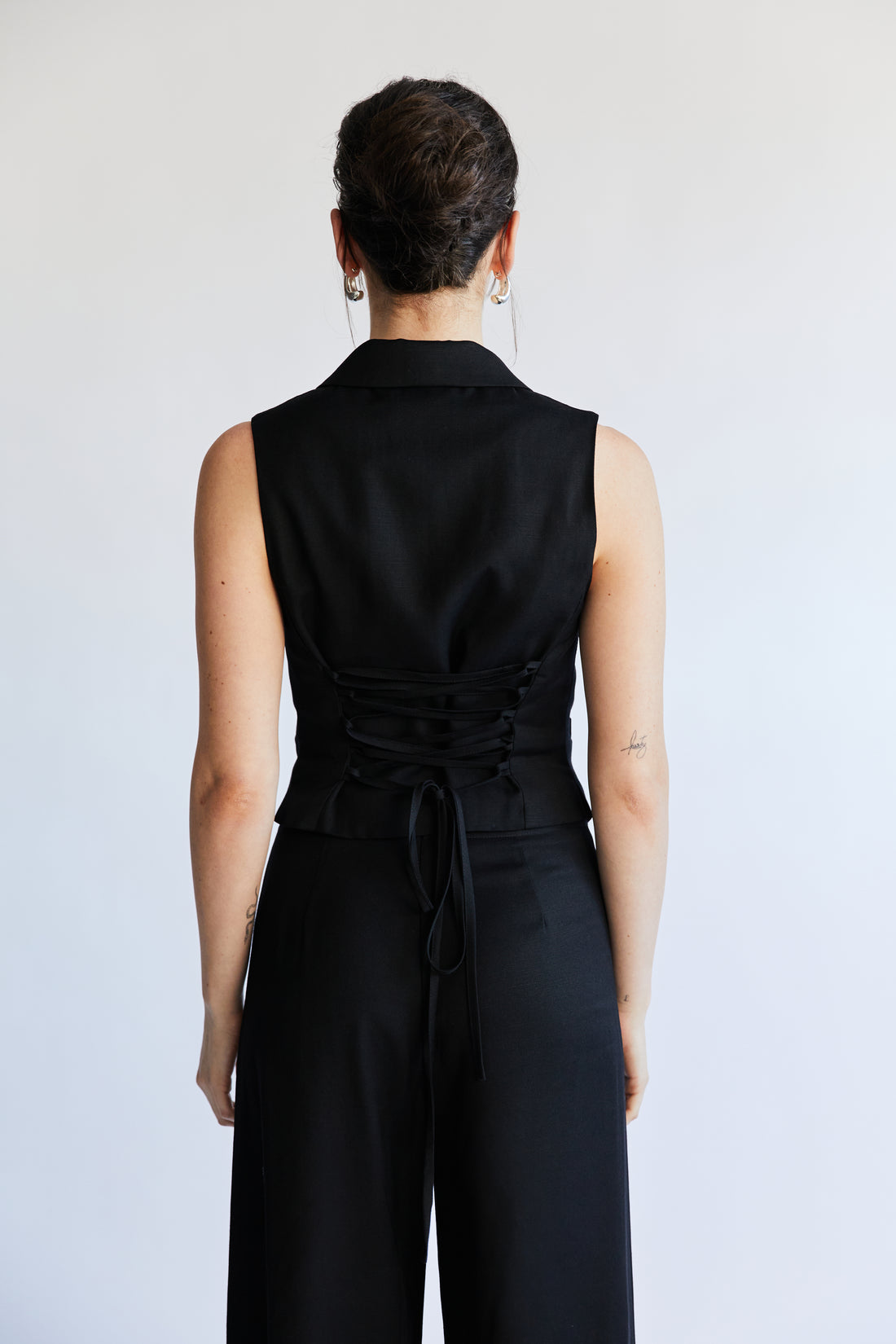 Camille Vest - Black