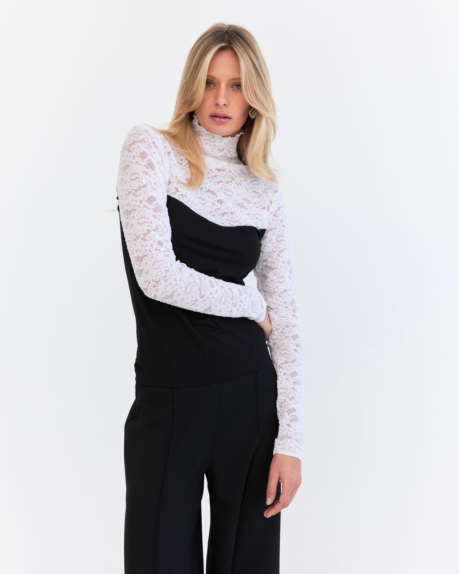 Amelie Lace Jersey Skive - Black &amp; White